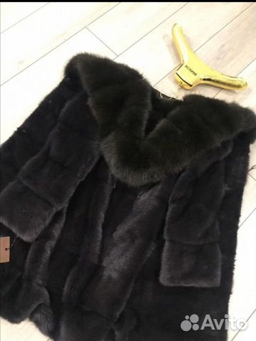 Шуба Норковая с Капюшоном Европейского Соболя