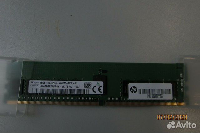 Модуль памяти HP DDR4-2666V 16 Гб ECC (1XD85AA) Модуль памяти HP DDR4-2666V 16 Гб ECC (1XD85AA)