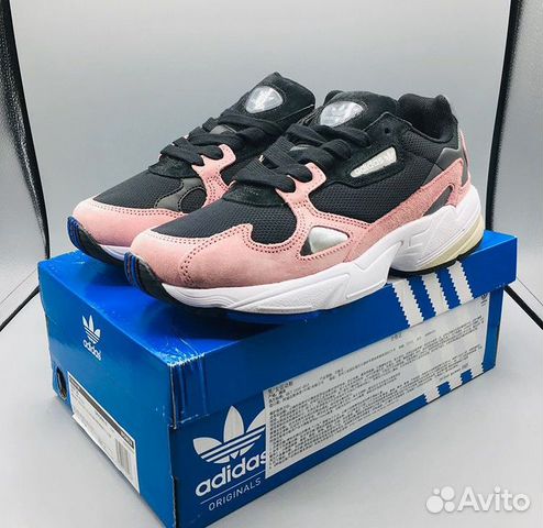 Кроссовки Adidas Falcon