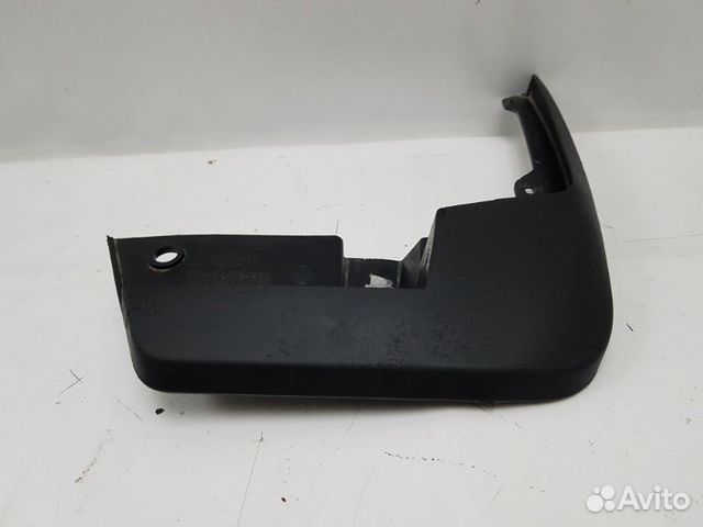 Брызговик передний правый Renault Logan 2