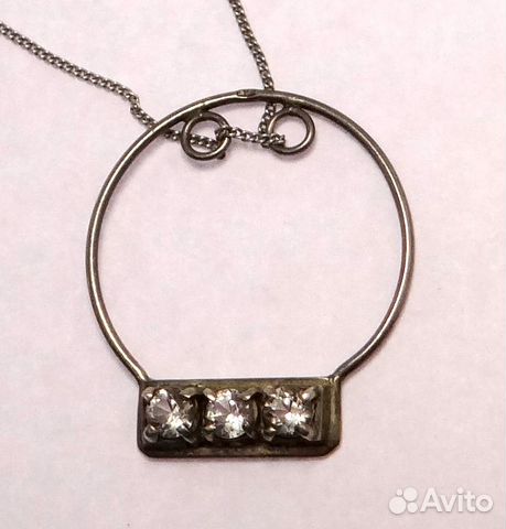 Серебряный кулон на цепочке