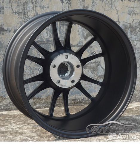 O.Z Racing Ultraleggera R18 J8 ET32 5X120 черные O.Z Racing Ultraleggera R18 J8 ET32 5X120 черные
