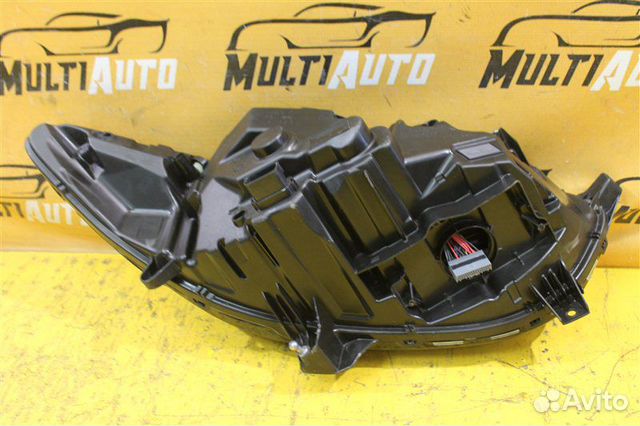 Фара передняя левая Ford Mondeo 5 2015-2020 Фара передняя левая Ford Mondeo 5 2015-2020