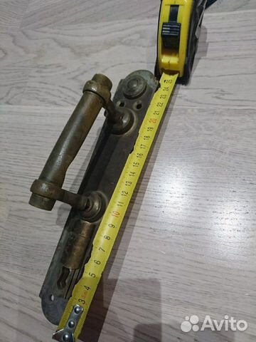 Дверная ручка