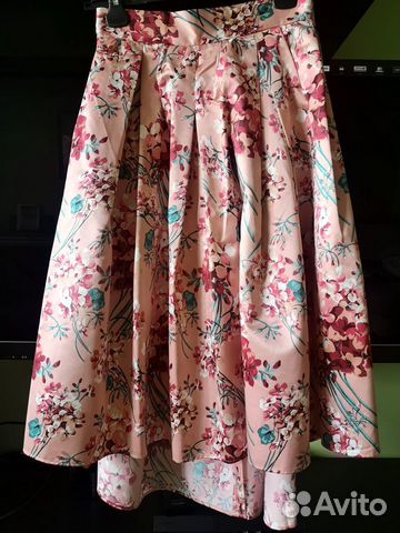 Юбка BeFree с небольшим шлейфом сзади Юбка BeFree с небольшим шлейфом сзади