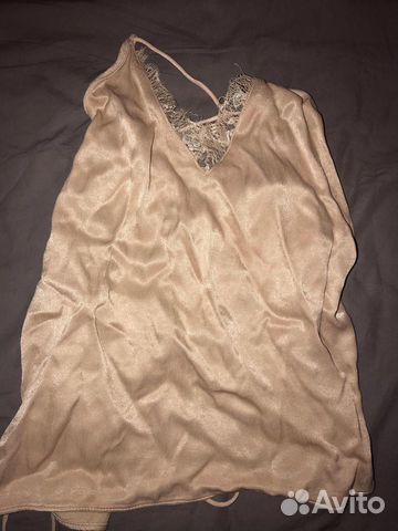 Новый топ из вискозы с открытой спиной Zara xs Новый топ из вискозы с открытой спиной Zara xs