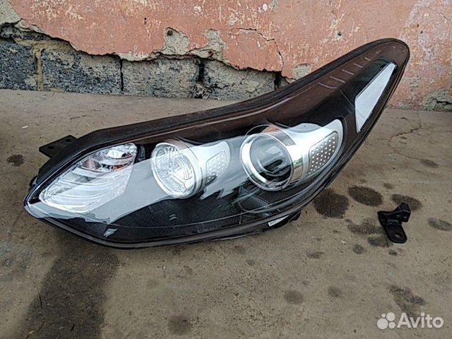 Фара Kia Sportage