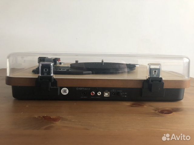 ION Audio MAX LP Wood ION Audio MAX LP Wood