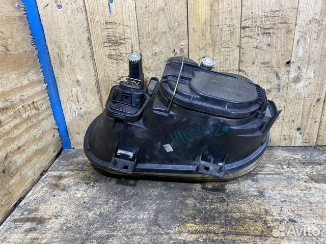 Фара передняя правая Volkswagen Golf 4 140842 Фара передняя правая Volkswagen Golf 4 140842