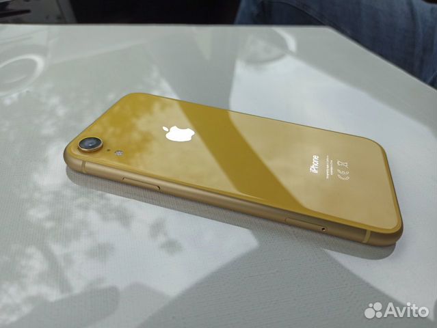 Телефон iPhone XR 128