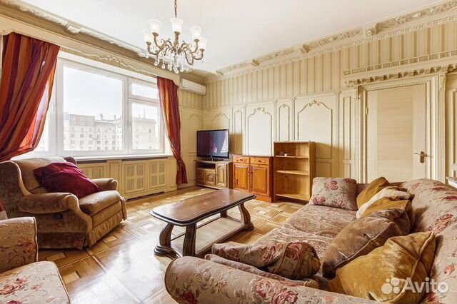 3-к квартира, 94 м², 8/10 эт.