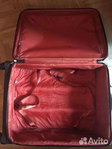 Чемодан Longchamp на колёсах