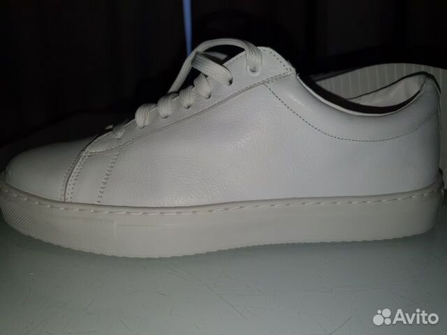 Кроссовки zara (новые кожа белые 42 р.)