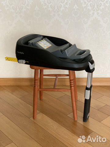 Автолюлька Maxi-Cosi CabrioFix с базой FamilyFix Автолюлька Maxi-Cosi CabrioFix с базой FamilyFix