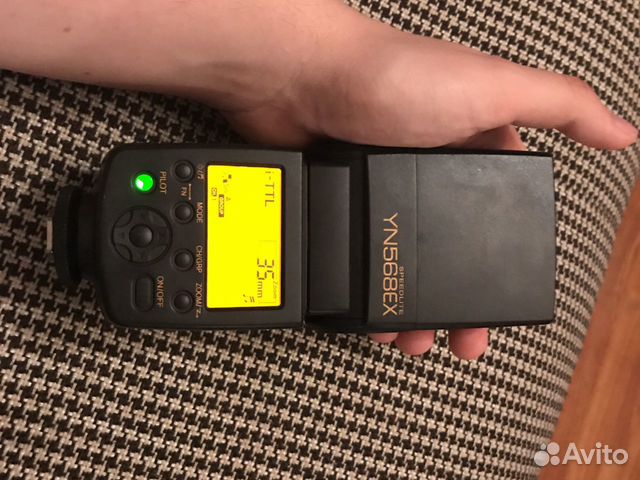 Вспышка YN568EX