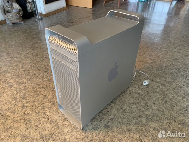 Apple Mac Pro 3,1 (Early 2008)