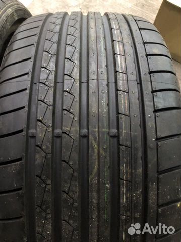 275 30 20 Dunlop sport maxx GT run Flat