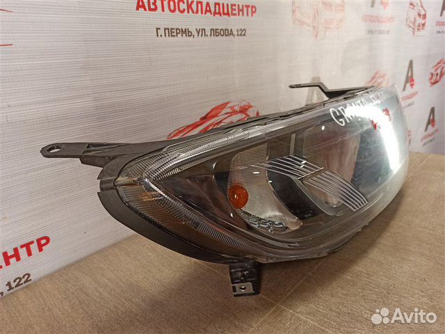 Фара правая LADA Granta 2018