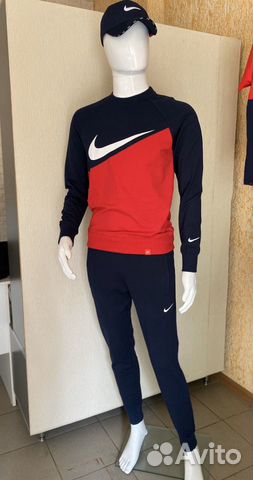 Спортивный костюм новый Nike Спортивный костюм новый Nike