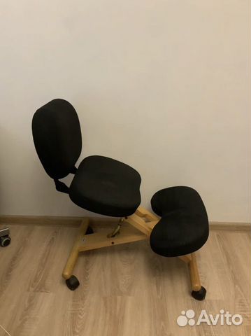 Коленный стул Smartstool с упором в колени KW02B