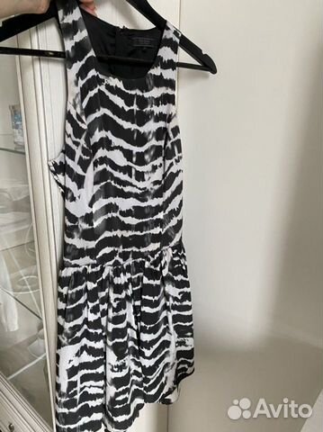 Платье Guess Платье Guess