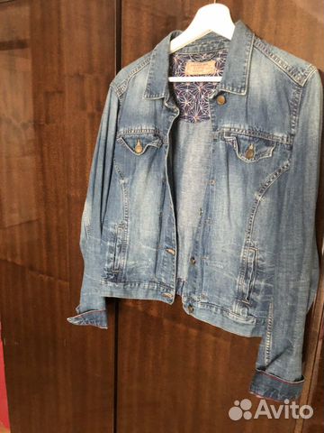 Джинсовая куртка
