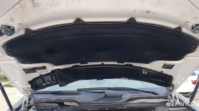 Шумка капота на Mercedes w164 166