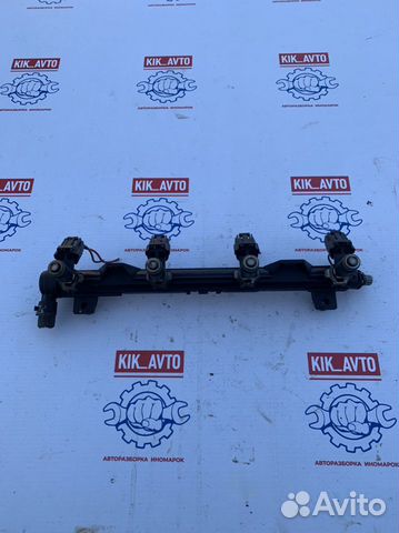 Топливная рампа с форсунками Volkswagen Golf 1.4