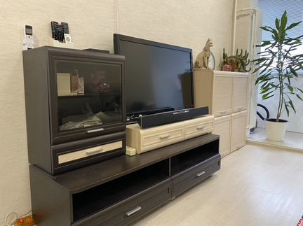 Стенка в гостиную Лером
