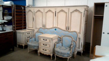 Итальянская Спальня Кровать шкаф кресла