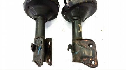 Амортизатор, стойка передняя передний Subaru