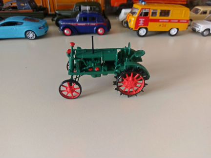 Трактор №4 Втз Универсал 1/43 Hachette collection