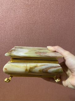 Шкатулка из камня