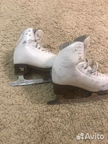 Профессиональные фигурные коньки