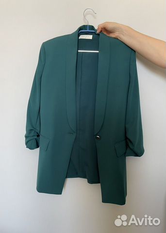 Брючный костюм женский 44 цвет- глубоко зеленый