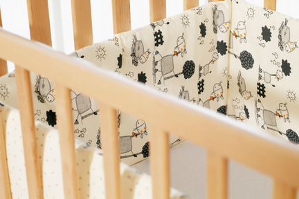 Бампер (бортик) в детскую кроватку