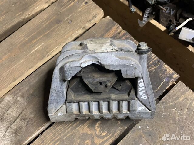 Подушка двигателя правая volkswagen golf 6