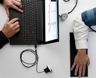 Проверка на полиграфе (детекторе лжи)