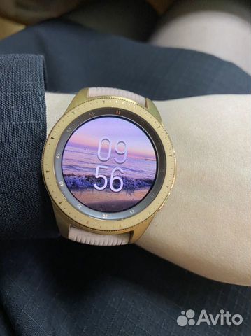 Smart Chasy Samsung Galaxy Watch 42mm Rose Gold Kupit V Severomorske Lichnye Veshi Avito