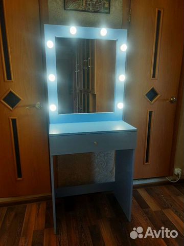 Гримерный столик стандартный