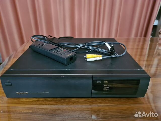 Продам видеомагнитофон Panasonic NV-J35EE