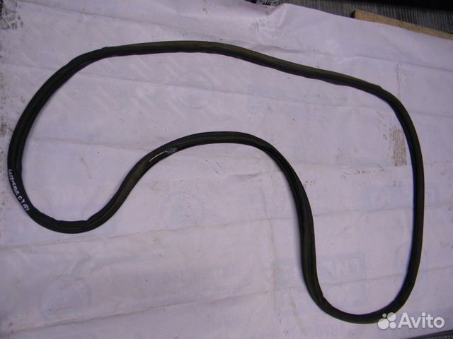 Уплотнитель багажника C4 II 2011