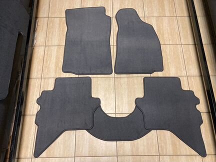 Велюровые автоковрики Митсубиси Л200 оригинал