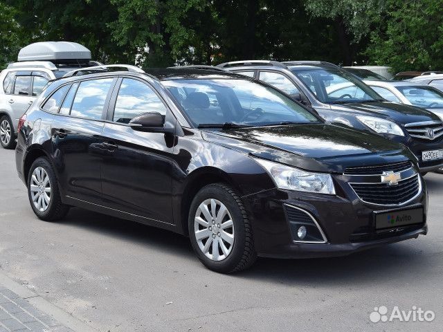 Chevrolet Cruze универсал коричневый