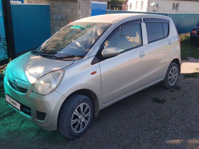 Daihatsu Mira 2009