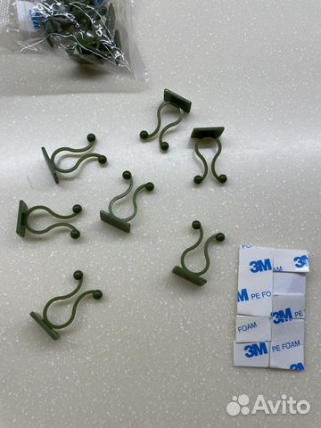 Крючок-зажим самоклеящийся