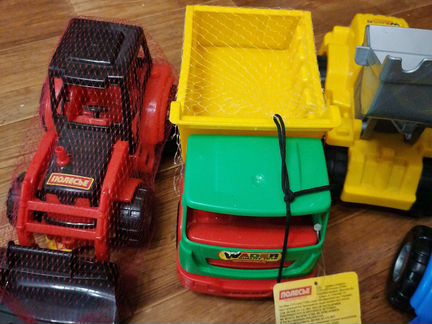 Машинки и трактора детские 