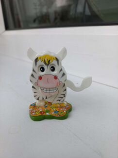 Коллекционная игрушка из киндер сюрприза