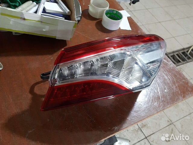 Фонарь правый в крыло Toyota Camry v70