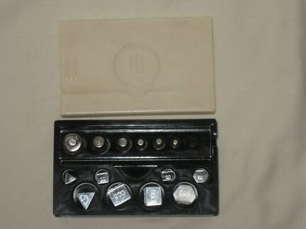 Набор гирек к бытовым весам. СССР